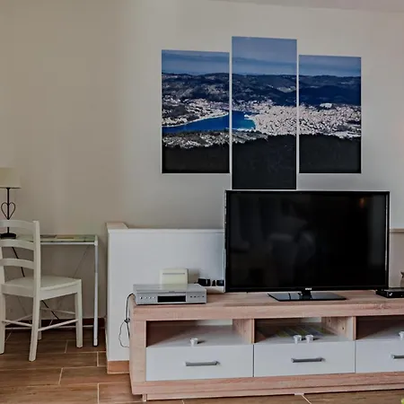 Three-bedroom In Nova