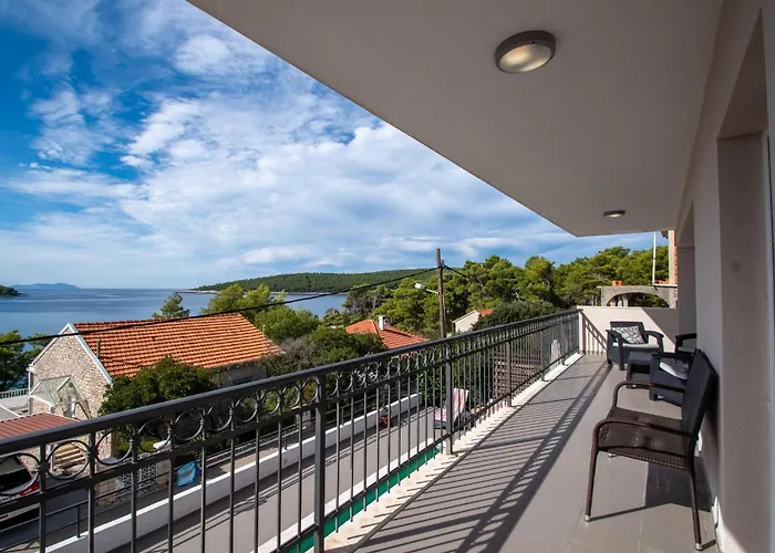 Nyaraló Three-bedroom In Nova Vela Luka