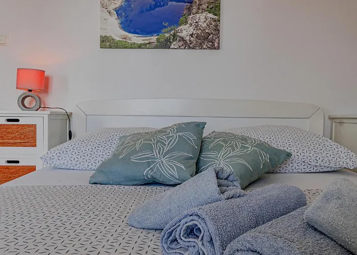 Three-bedroom In Nova * Vela Luka