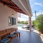 Three-bedroom In Nova Casa vacanze *
