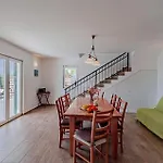 Three-bedroom In Nova Prázdninový dům