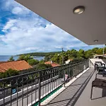 Prázdninový dům Three-bedroom In Nova Vela Luka