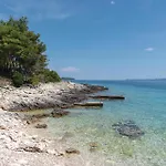 Three-bedroom In Nova Vela Luka