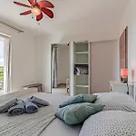 Three-bedroom In Nova * Vela Luka