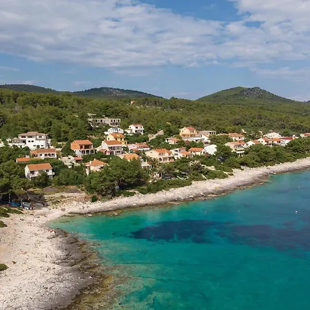 Three-bedroom In Nova Hébergement de vacances *