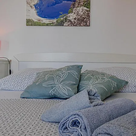 Three-bedroom In Nova * Vela Luka