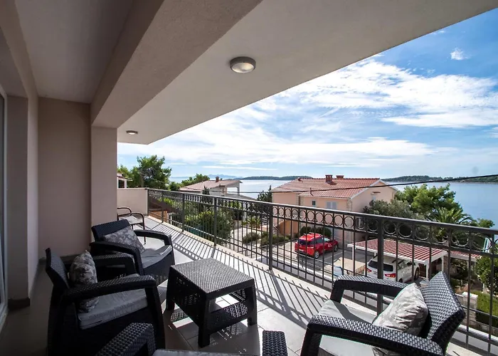 Three-bedroom In Nova